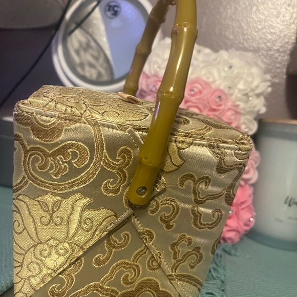 Beautiful Unique Chinese Inspired purse - Picture 2 of 9